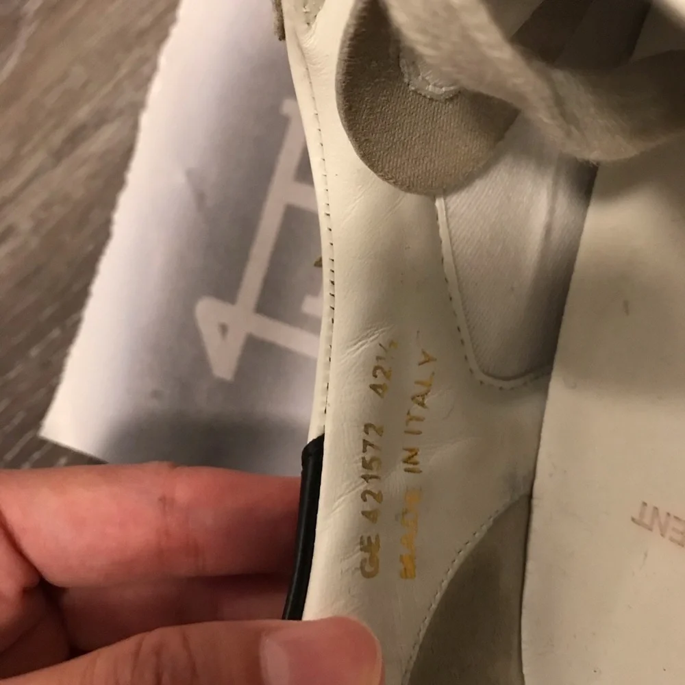 YSL Saint Laurent Stars Leather Sneakers - Picture 4 of 12